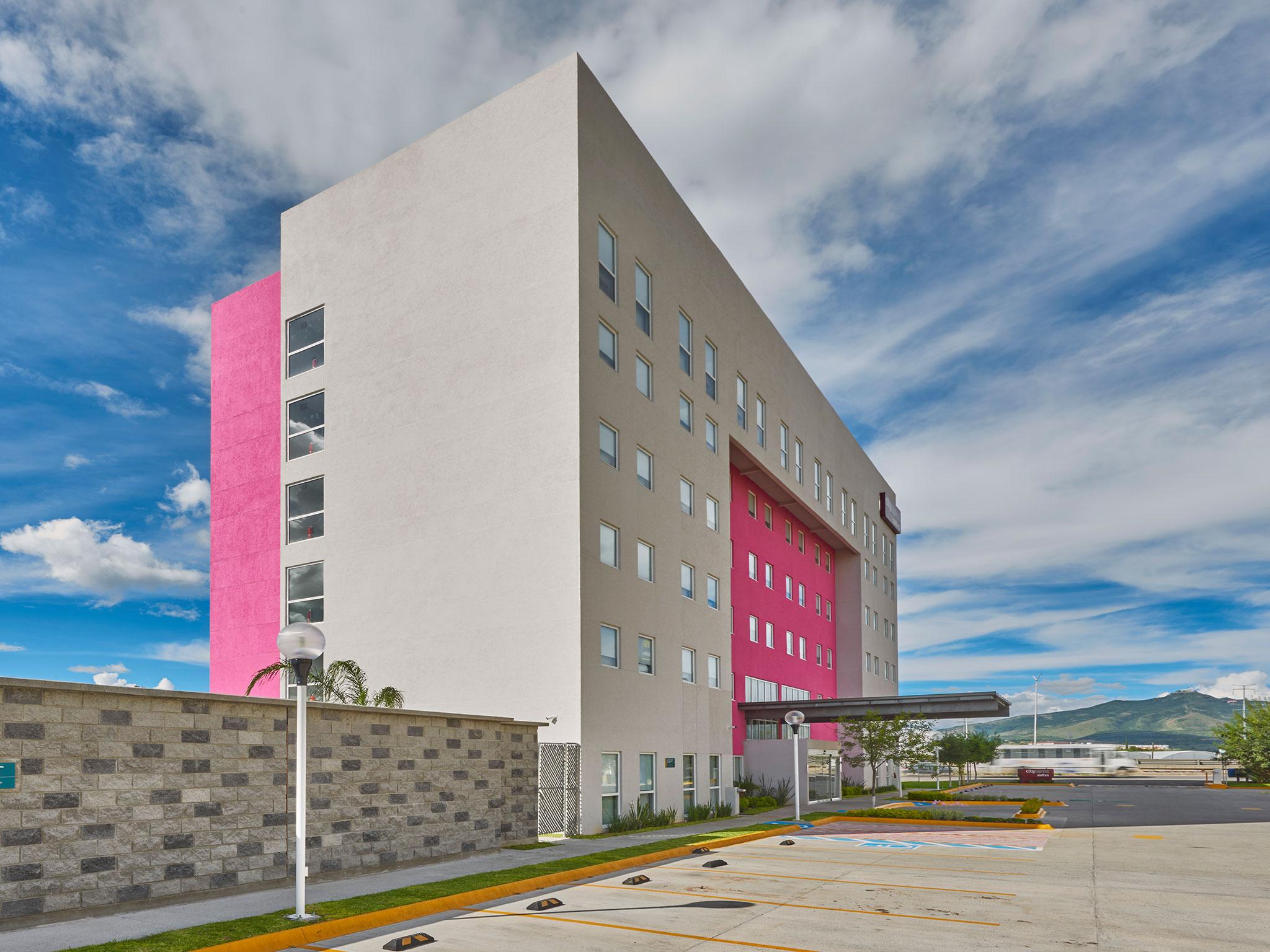 City Express By Marriott Silao Aeropuerto Extérieur photo